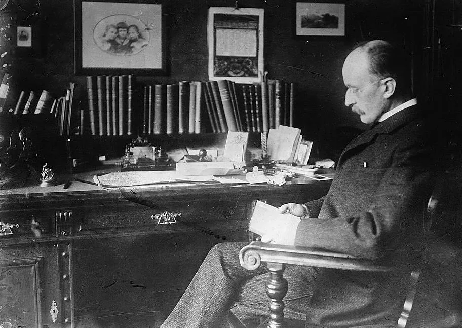 Portrait of Max Planck, who introduced the constant h and founded quantum physics